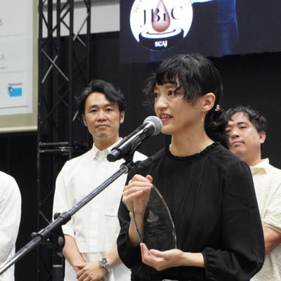 「PHILOCOFFEA」所属のバリスタが快挙－ 長崎愛美が ジャパンブリュワーズカップで日本チャンピオンに－
